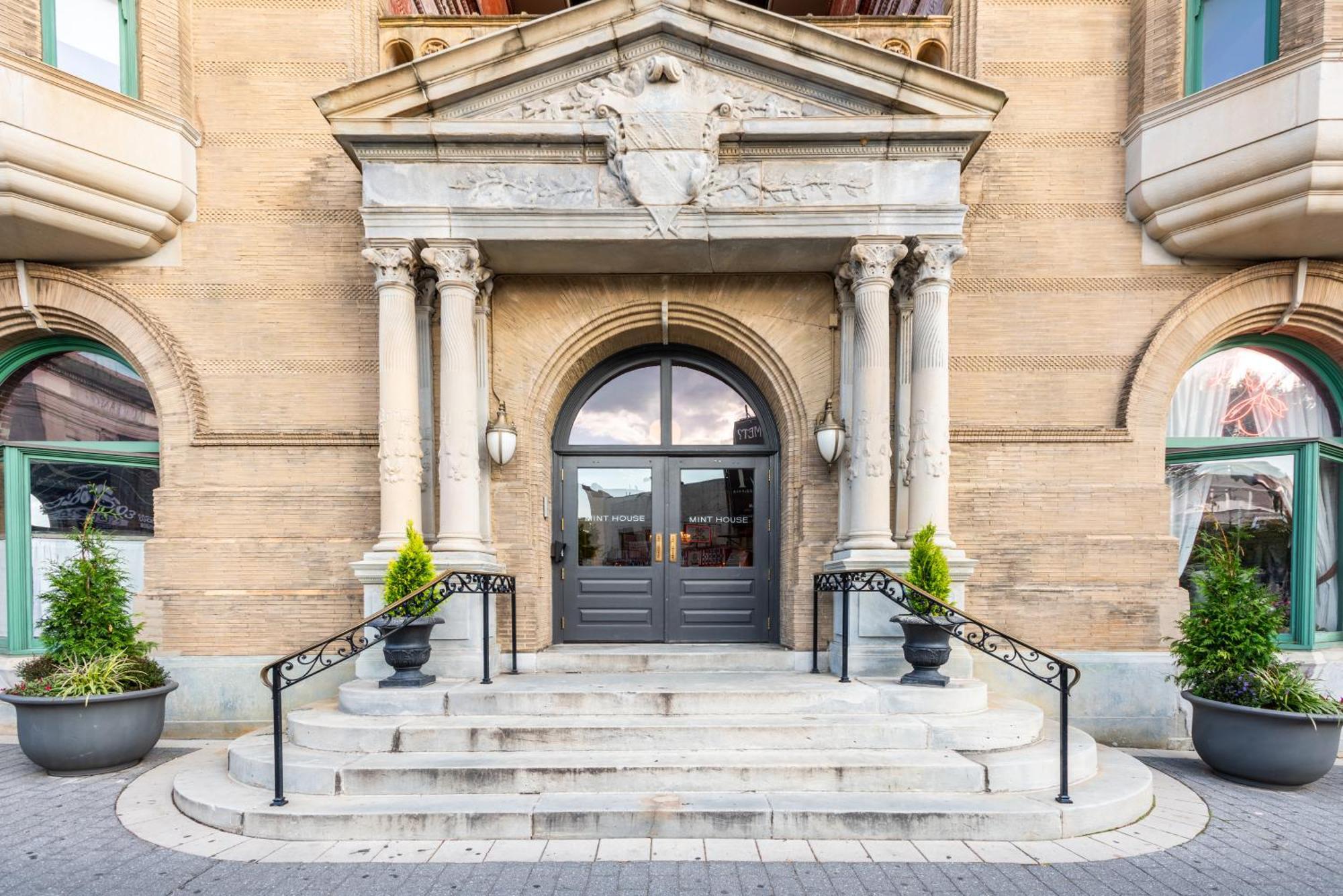 Mint House At The Divine Lorraine Hotel - Filadélfia Exterior foto